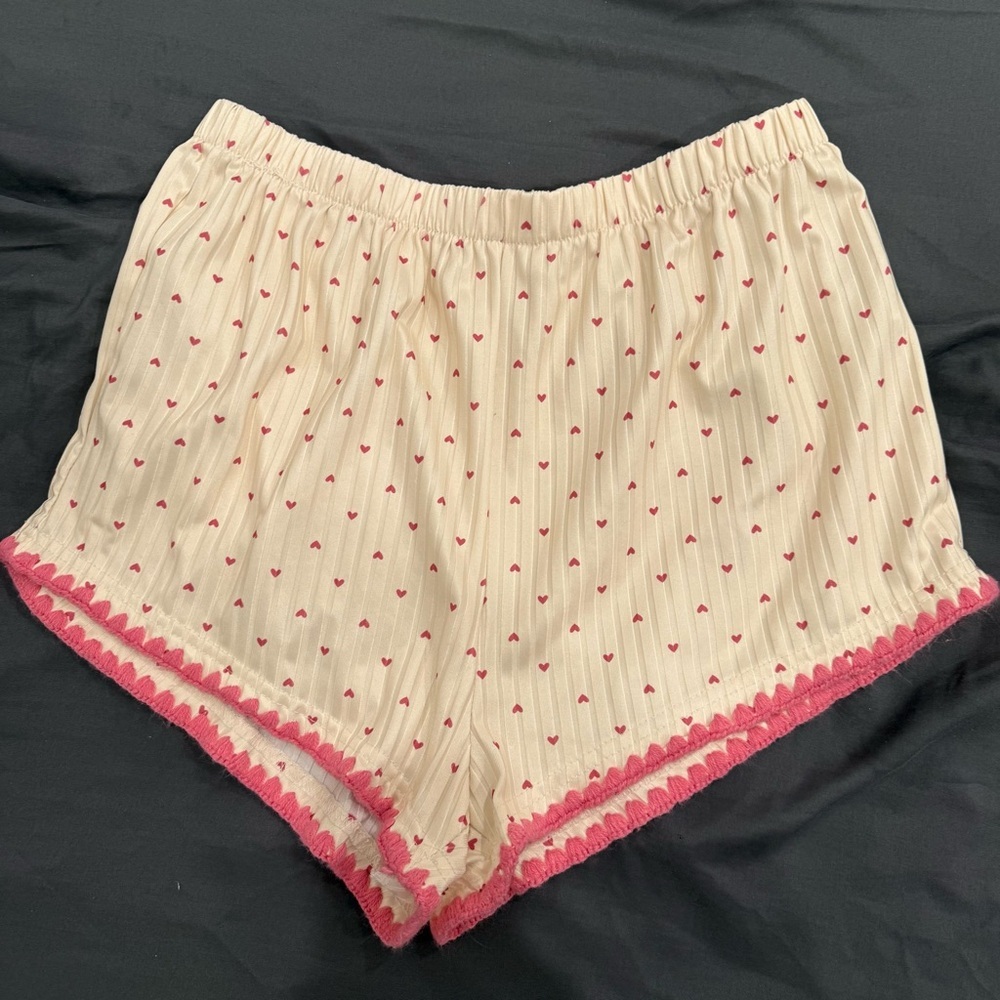 Coquette Aesthetic Ribbed Heart Pajamas Shorts Set with Scalloped Trim-Medium - Picture 3 of 14